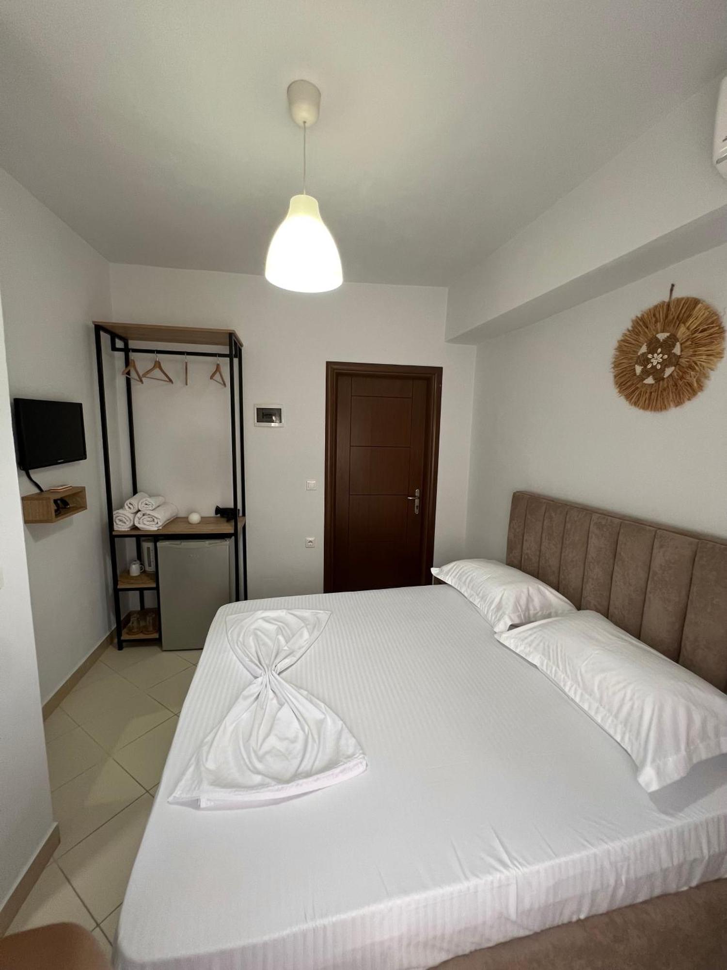 Helios Rooms Sarande Ngoại thất bức ảnh