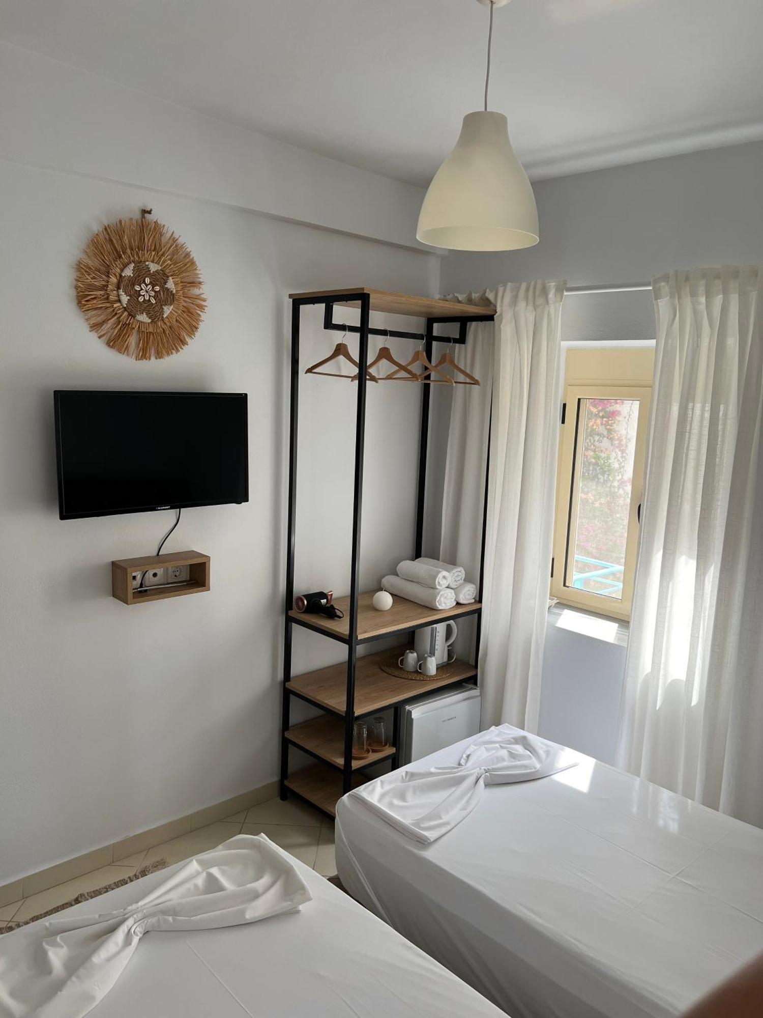 Helios Rooms Sarande Ngoại thất bức ảnh
