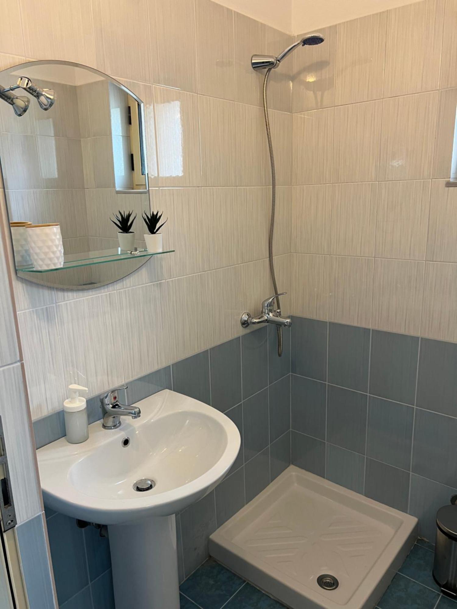 Helios Rooms Sarande Ngoại thất bức ảnh