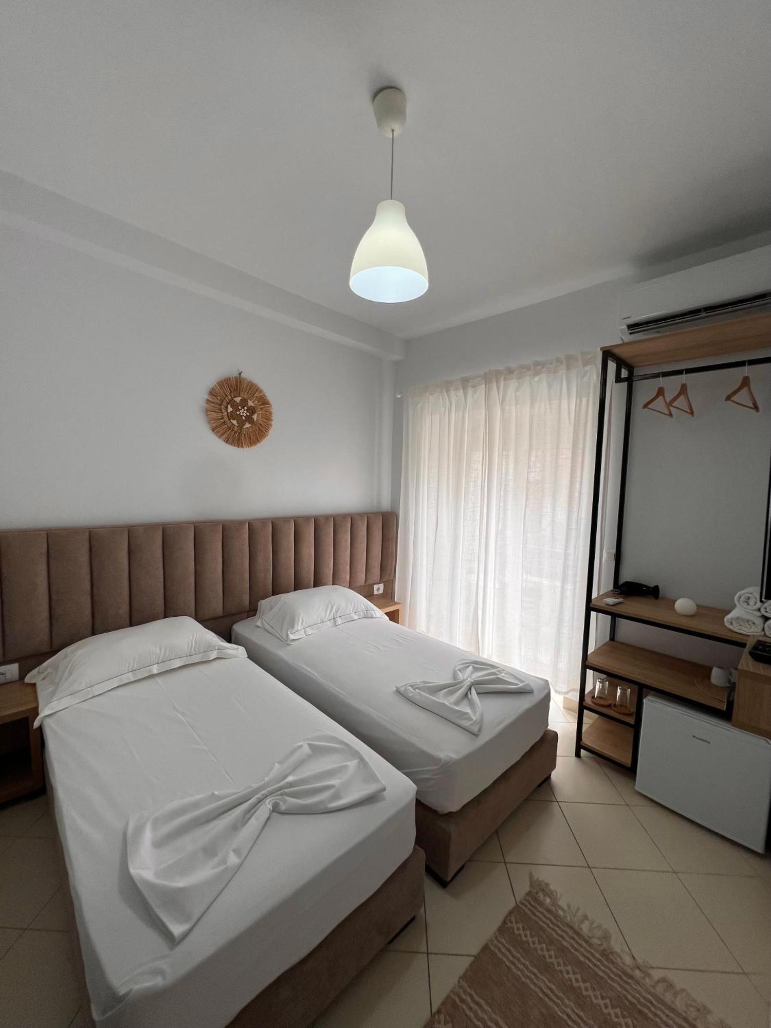 Helios Rooms Sarande Ngoại thất bức ảnh